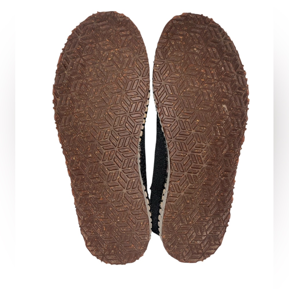 Saola Sequoia Vegan Sustainable Slip-On Casual Flats Size: 7 NWOT - Picture 5 of 7